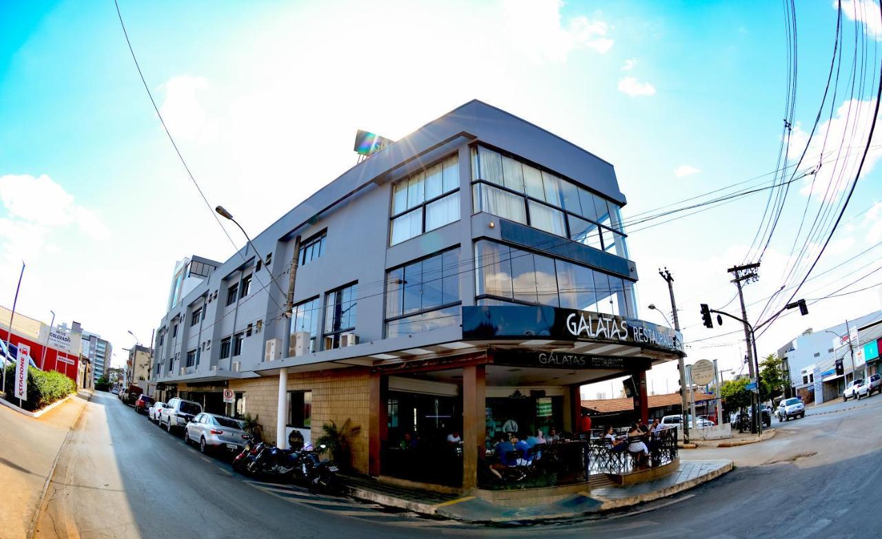 Galatas Central Hotel ปาโตส เจ มินาส ภายนอก รูปภาพ