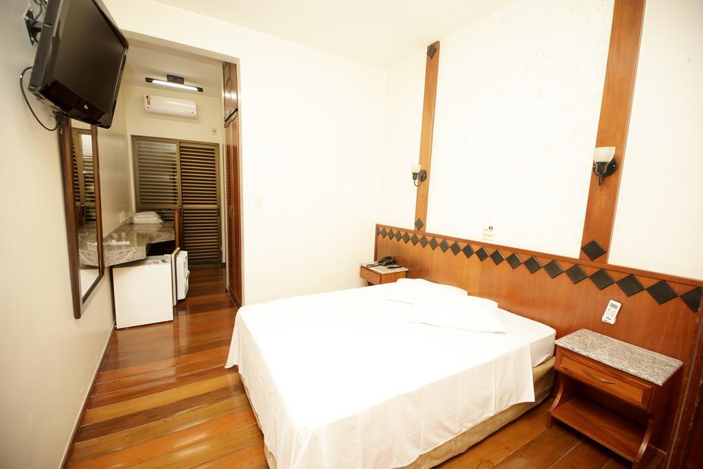 Galatas Central Hotel ปาโตส เจ มินาส ภายนอก รูปภาพ