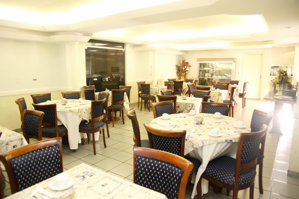 Galatas Central Hotel ปาโตส เจ มินาส ภายนอก รูปภาพ